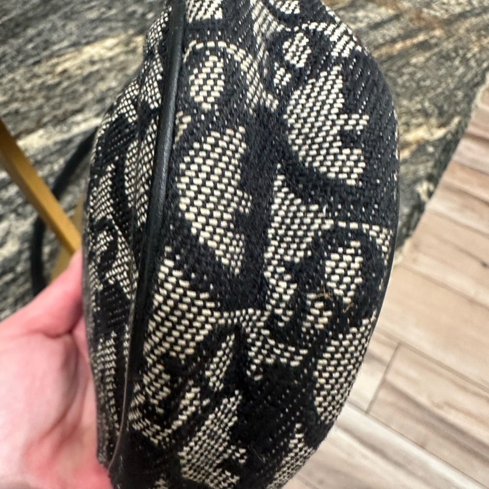 ✨💎 FULL INCLUSION💎✨VINTAGE Christian Dior Trotter saddle bag w/Dustbag,box,COA. - Picture 16 of 16